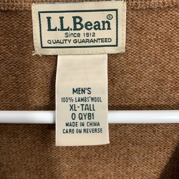 L.L. Bean V Neck 100% Lamb’s Wool sweater vest, Sz XL-Tall good condition - Picture 3 of 4